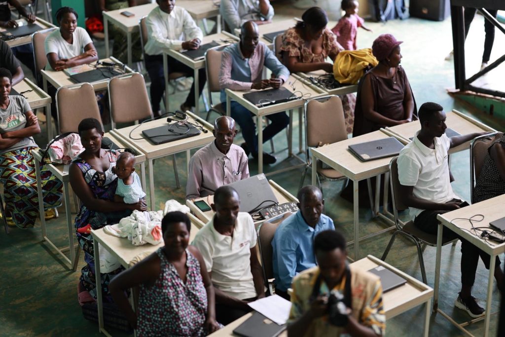 6-Mahama-Computer-class