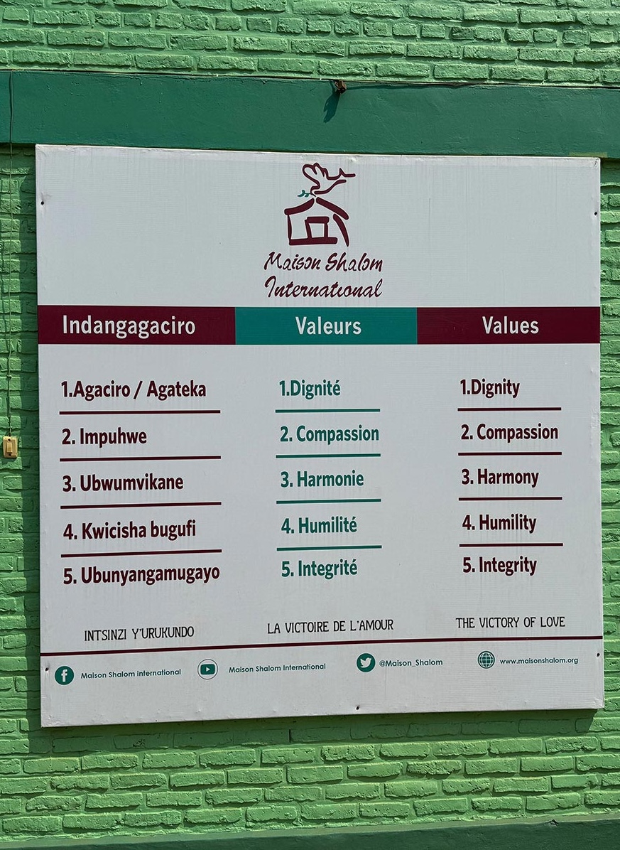 Maison-Shalom-Values-Sign